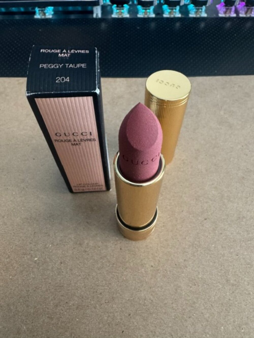 GUCCI ROUGE A LEVRES MATTE LIPSTICK - 204 PEGGY TAUPE